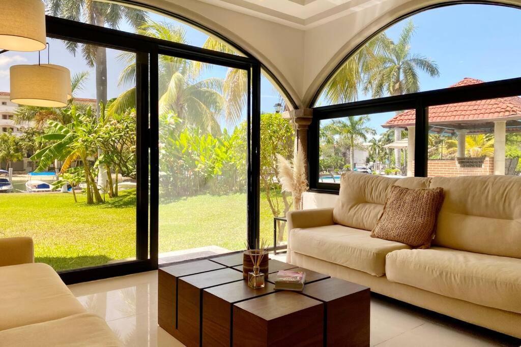 Charming Lagoon Front Villa By Casa Paraiso Cancún Extérieur photo
