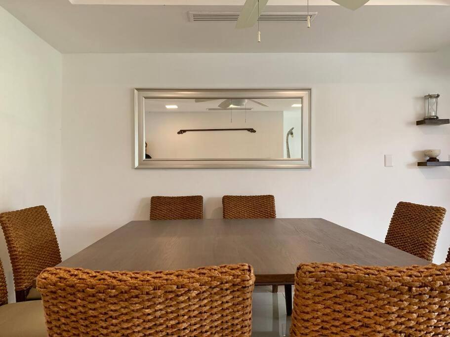 Charming Lagoon Front Villa By Casa Paraiso Cancún Extérieur photo